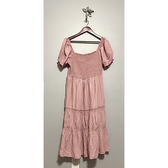 ❗️FINAL❗️ 🆕 KIRUNDO Square Neck Smocked Dress 🔴 - Picture 3 of 5